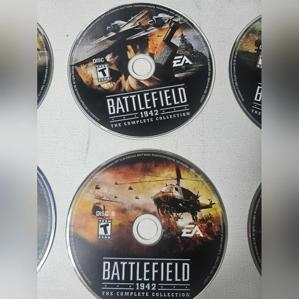 Battlefield 1942 The Complete Collection PC CD-ROM 8-Disc Set Manual Complete
